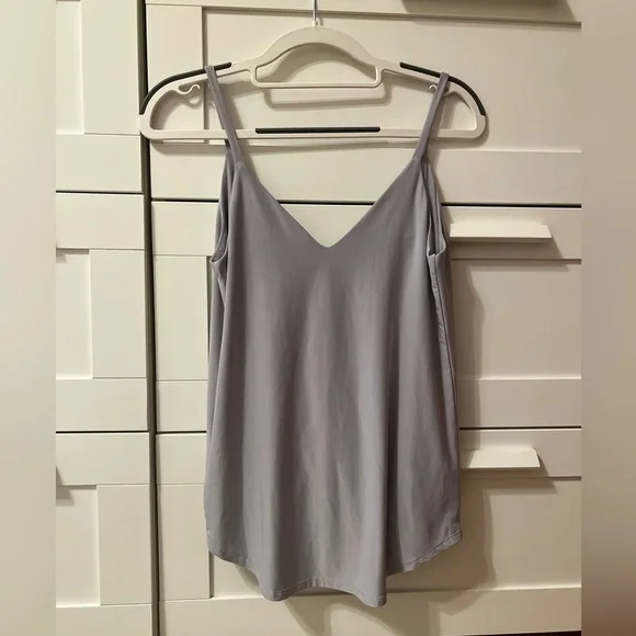 Lulu’s “Loops-y Daisy Grey Top” - Picture 3 of 6